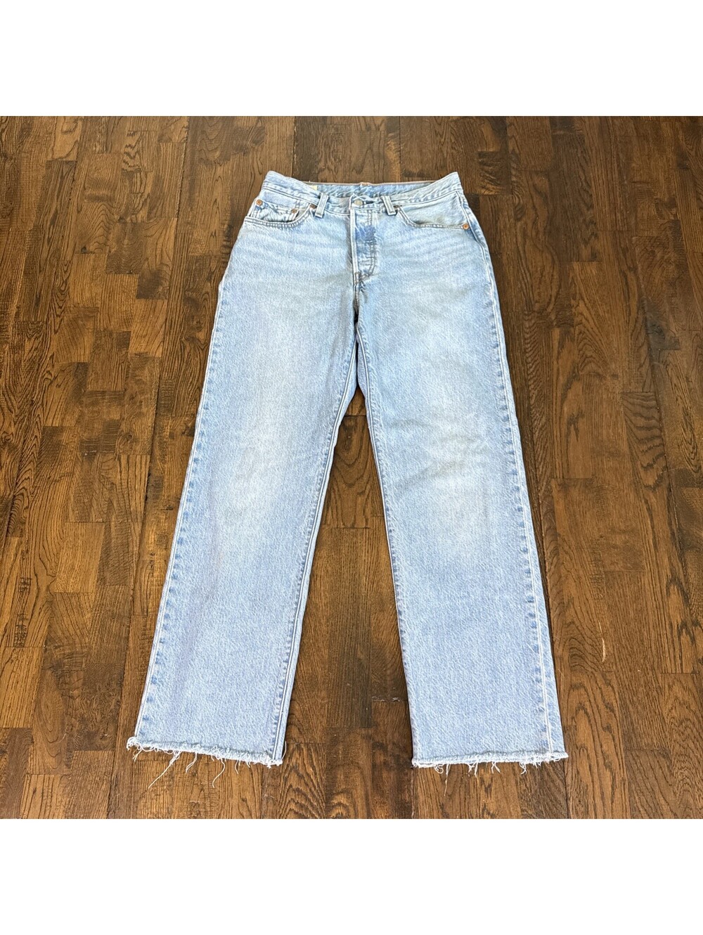 Levi’s 501 Women’s Jeans 26x29 90s Fit Light Wash Raw Hem Button Fly EUC Denim
